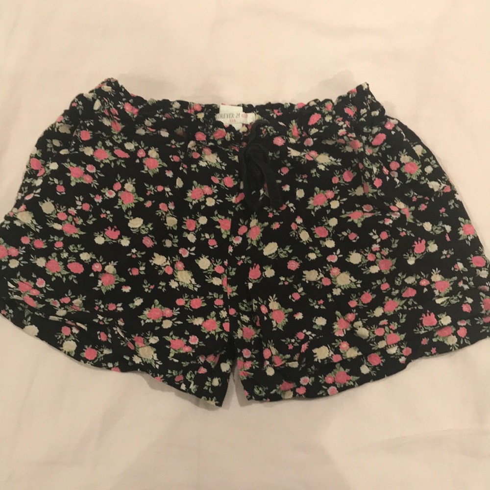 Forever 21 girls floral shorts